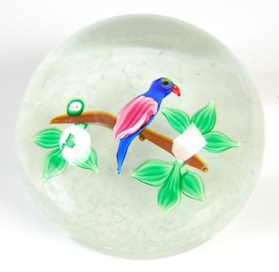 Lot 598 - A Paul Ysart style paperweight