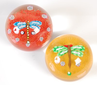 Lot 592 - Two Paul Ysart style paperweights