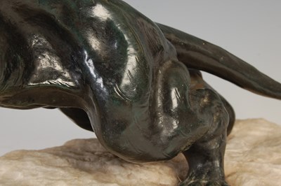 Lot 167 - Nino De Fiesole, an Art Deco bronze model of a roaring tiger