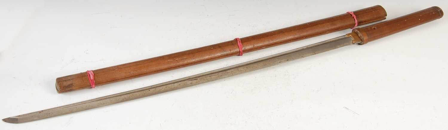Lot 759 - A Japanese Samurai sword, late 19th / early 20th century