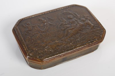 Lot 222 - A pressed horn cut-cornered oblong snuff box