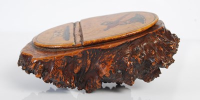 Lot 250 - A Scottish burr wood snuff box