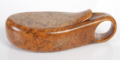 Lot 272 - A novelty treen specimen wood rounded oval snuff box