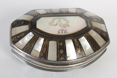 Lot 275 - A scarce tortoiseshell and mother-of-pearl cartouche-shaped snuff box