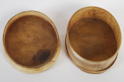 Lot 278 - A blonde horn oval snuff box