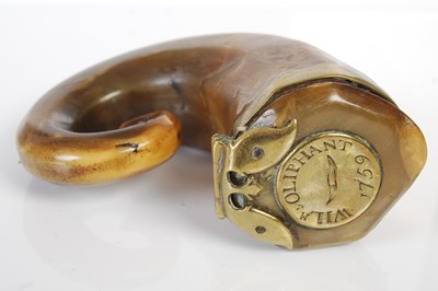 Lot 285 - A Scottish curly horn snuff mull with octagonal body