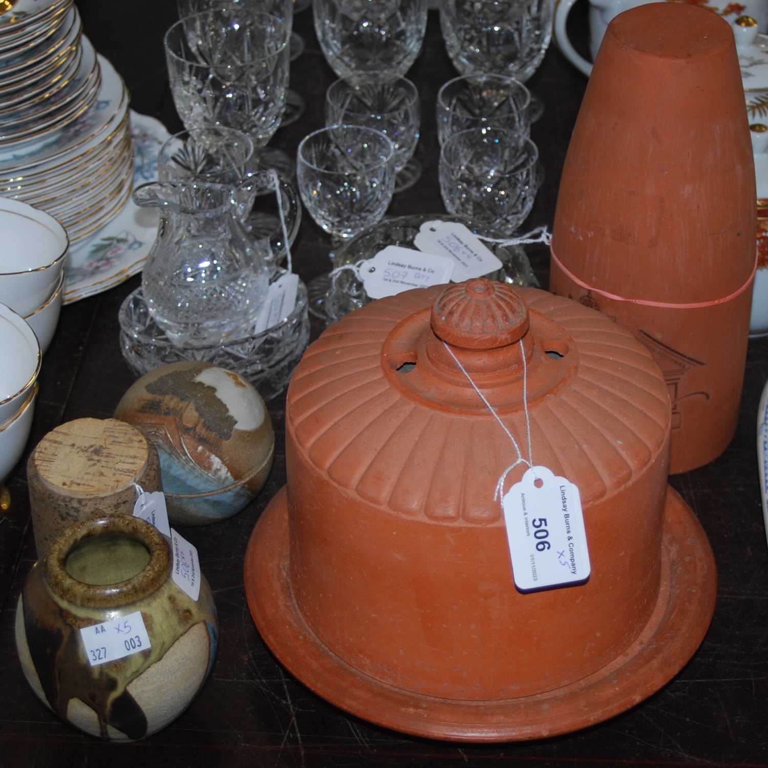 Lot 506 - A group of mixed items to include a terracotta...