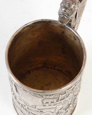 Lot 421 - A late 19th century Chinese silver tankard,...