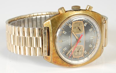 Lot 426 - A yellow metal Arola chronograph wristwatch,...