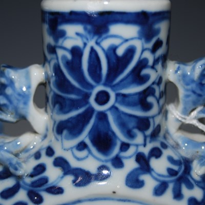 Lot 270 - A pair of Chinese blue and white porcelain...