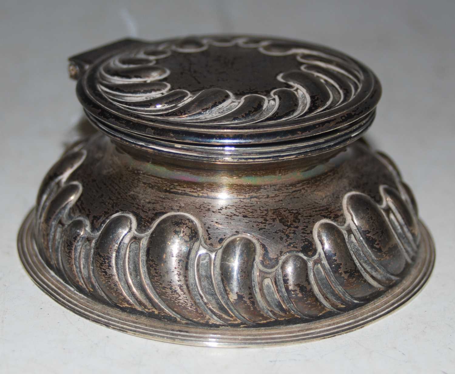 Silver Inkwell Lot 149 - A Victorian silver inkwell, London 1893,