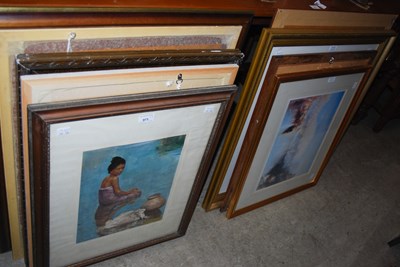 Lot 973 - A group of decorative pictures and prints to...