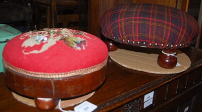 Lot 999 - A 19th century footstool with needlework...