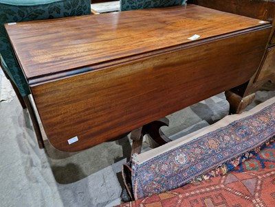 Lot 744 - A 19th century mahogany pedestal table with...