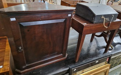 Lot 753 - A group of furniture to include an occasional...