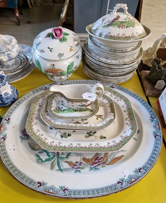 Lot 401 - A Copeland Spode Spring pattern part dinner...