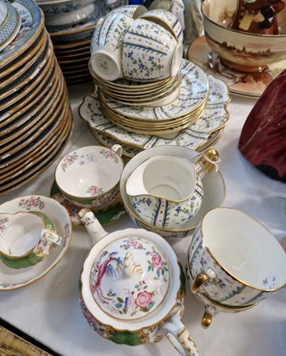 Lot 349 - A Paragon part tea set pattern No.5629,...