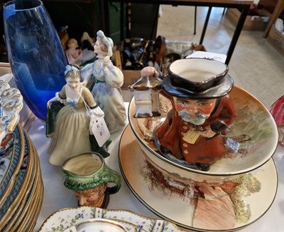 Lot 350 - A group of Royal Doulton and Wedgwood to...