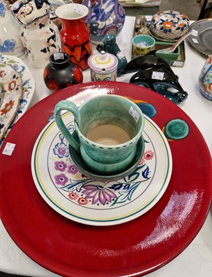 Lot 367 - A collection of mainly Poole ceramics to...