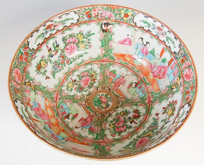 Lot 522 - A Chinese porcelain famille rose Canton punch...