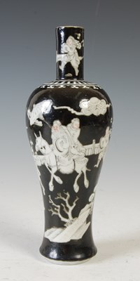 Lot 524 - A Chinese porcelain vase, Qing Dynasty,...