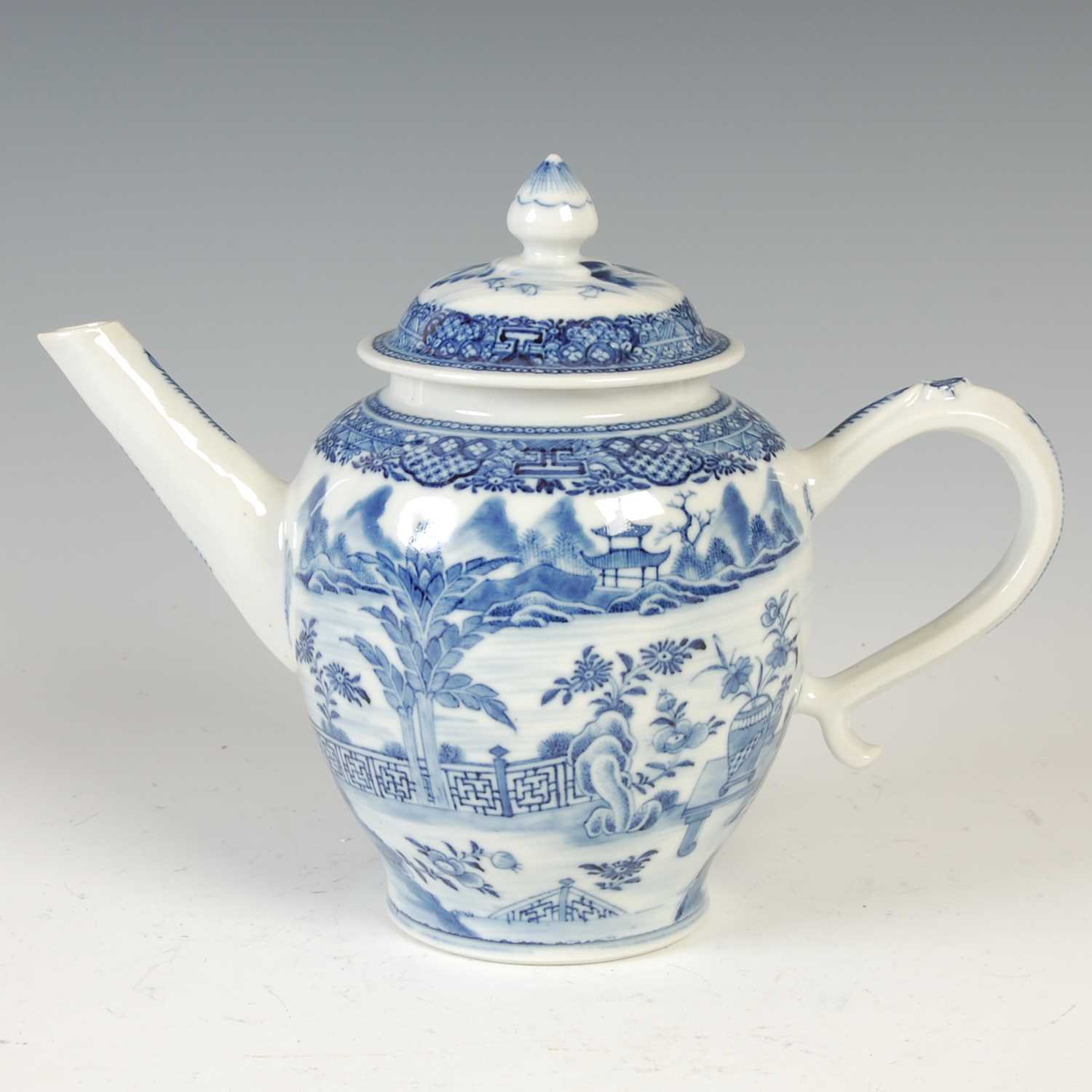 Lot 530 - A Chinese porcelain blue and white teapot and...