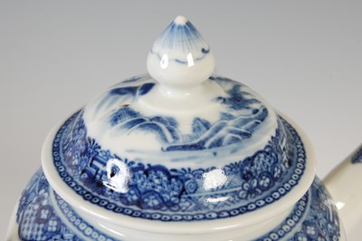 Lot 530 - A Chinese porcelain blue and white teapot and...