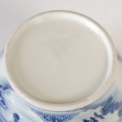 Lot 530 - A Chinese porcelain blue and white teapot and...