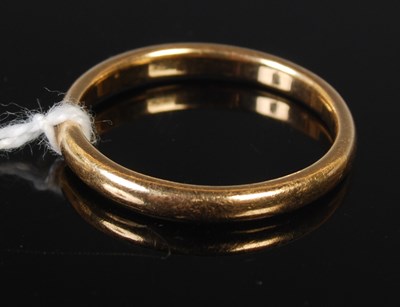 Lot 88 - An 18ct gold wedding ring, ring size Q, 3.5...