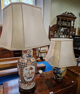 Lot 694 - A decorative vase converted to table lamp with...