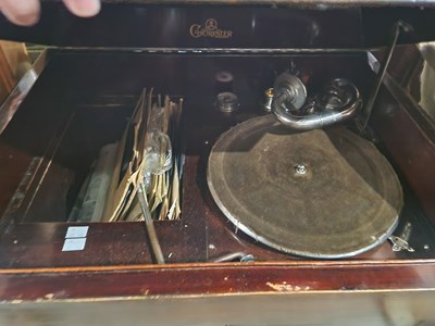 Lot 741 - An antique Chorister mahogany gramophone,...