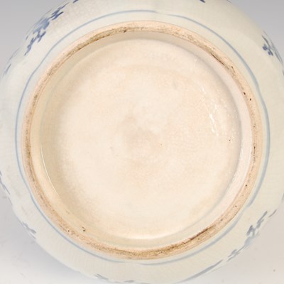 Lot 559 - A Chinese blue and white porcelain tea kettle...