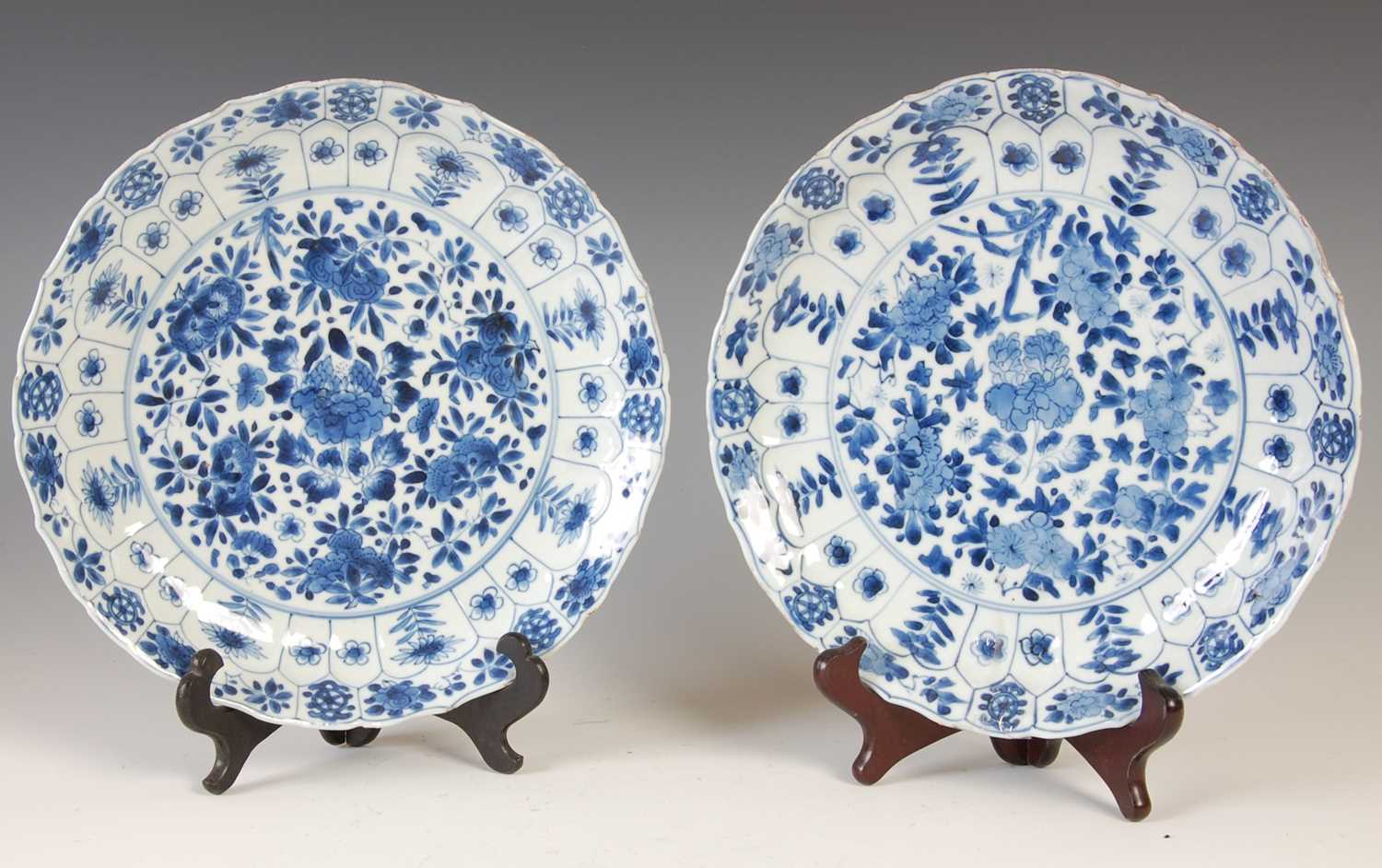 Lot 567 - A pair of Chinese porcelain blue and white...