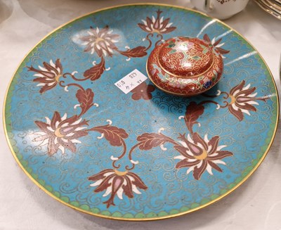 Lot 313 - Four pieces of cloisonne ware to include two...