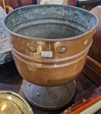 Lot 372 - A large collection of copper and brass ware to...