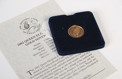 Lot 55 - A 2002 Queen Elizabeth II gold sovereign, with...