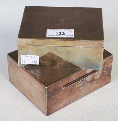 Lot 122 - A vintage Sterling silver rectangular box and...