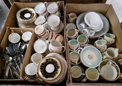 Lot 425 - Two boxes of mainly mixed tea ware to include...