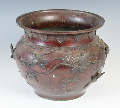 Lot 618 - A Japanese bronze jardiniere, late 19th /early...