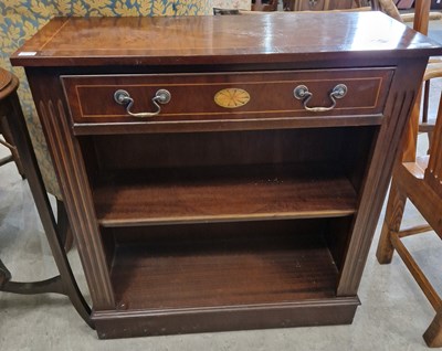 Lot 680 - An Edwardian mahogany and inlaid oval table,...