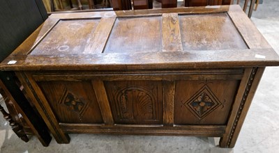 Lot 733 - A 20th century oak blanket box.