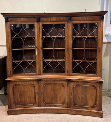 Lot 771 - A Georgian style mahogany inverted bow front...