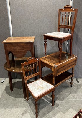 Lot 810 - A group of mixed furniture to include an oak...