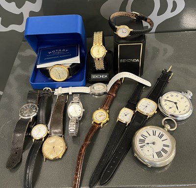 Lot 114 - A collection of wristwatches to include three...