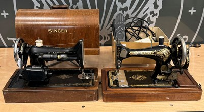 Lot 522 - A Singer sewing machine, serial No. M229864...