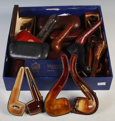 Lot 386 - A box of assorted tobacco pipes to include...