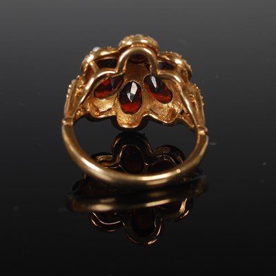 Lot 37 - A late 19th/ early 20th century 9ct gold,...