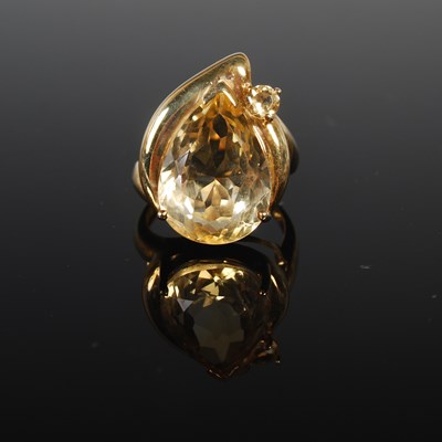 Lot 37N - A 9ct gold and Citrine set dress ring set with...