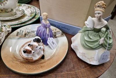 Lot 565 - A collection of Royal Doulton to include a...