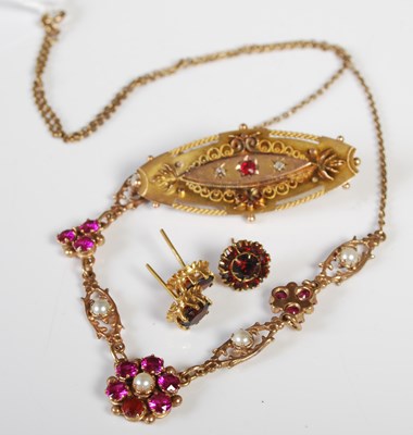 Lot 89A - A 9ct gold split pearl and synthetic ruby...